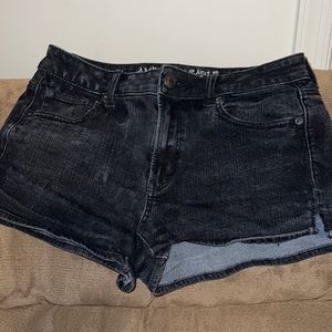 Women’s American Eagle denim high-rise shorts.